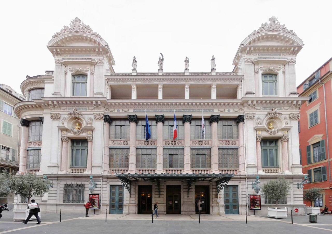 Façade nord de l’Opéra de Nice, rue Saint-François-de-Paule